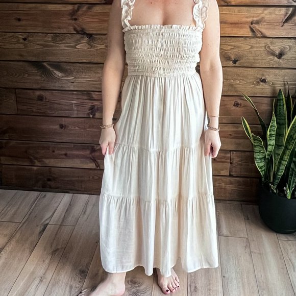 THE SIENNA IVORY DRESS - Picture 5 of 14